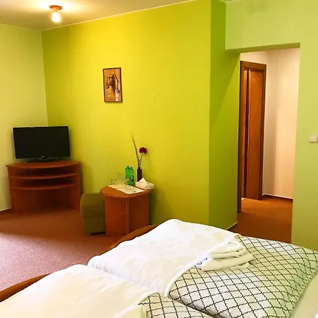 Restaurace A Lesna Gasthof